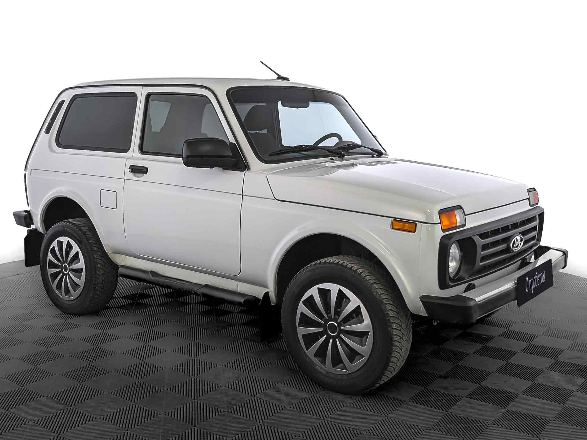 Lada Niva Legend